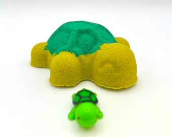 Turtle Kids Bath Bomb with Little Turtle Toy Inside
