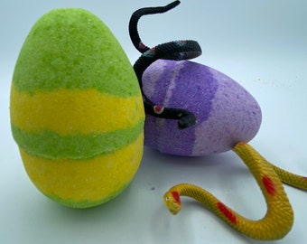 Snake Egg Easter Bath Bomb with Toy Inside
