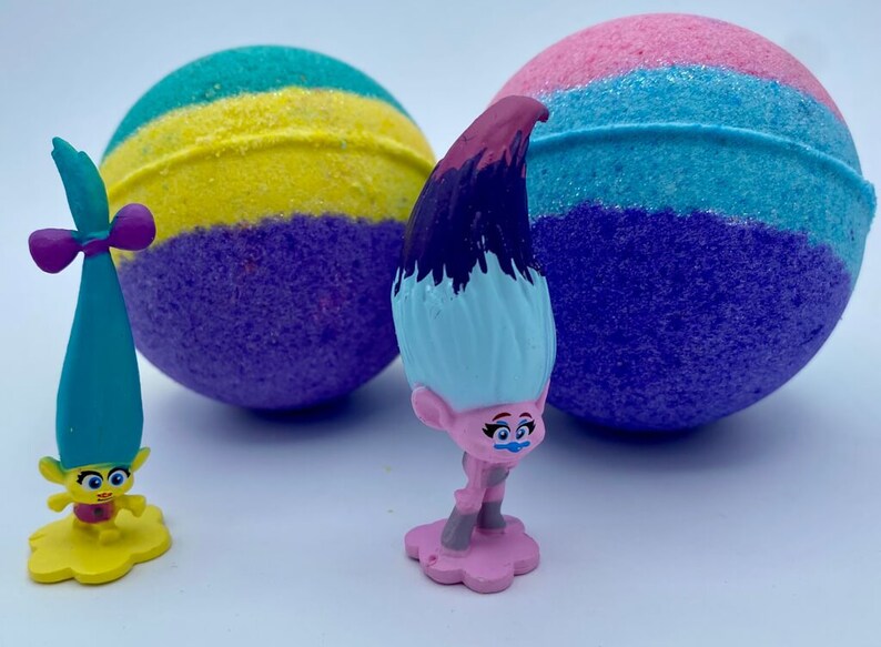 Troll Bath Bomb with Toy Inside image 2