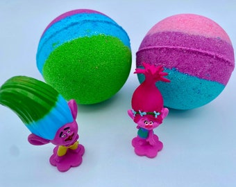 Troll Bath Bomb with Toy Inside