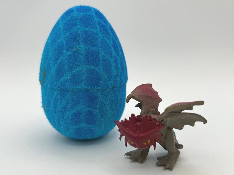 Dragon Egg Bath Bomb with Dragon Toy Inside image 3
