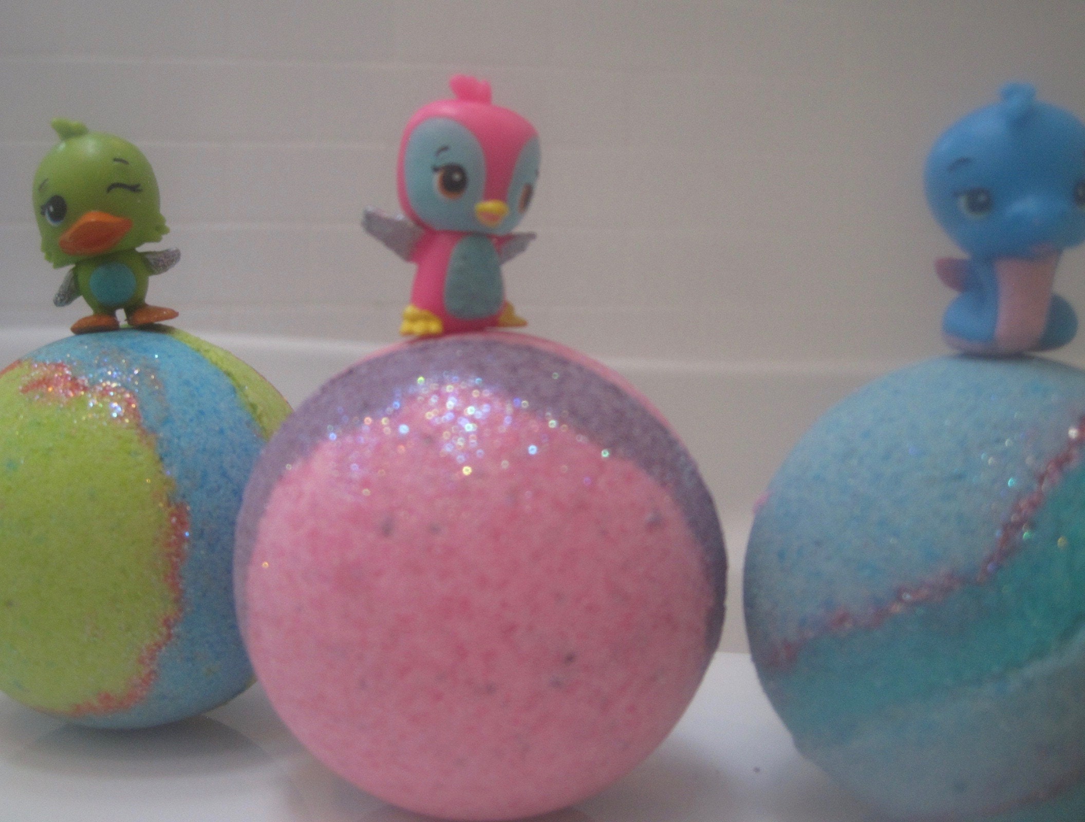 Kid Friendly Hatchimal Bombs- Bath Bombs with Surprise Hatchimal Toys…