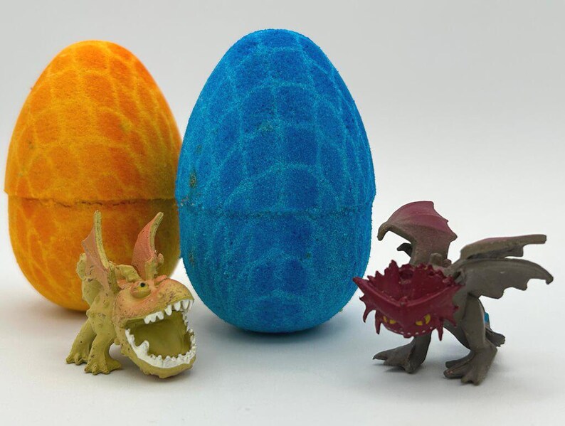 Dragon Egg Bath Bomb with Dragon Toy Inside image 4