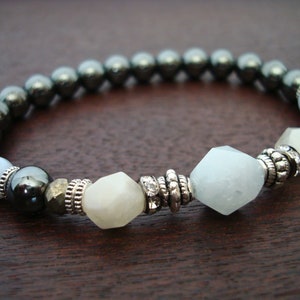 Women&#39;s Grounding & Compassion Mala Bracelet // Blue Lace Agate, Moonstone, Hematite Mala Bracelet // Yoga, Buddhist, Prayer Beads, Jewelry