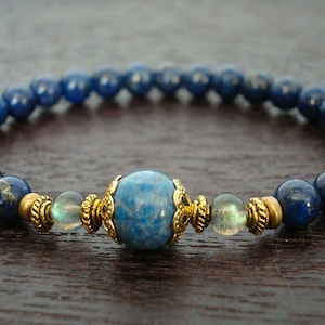 Women&#39;s Lapis Strength & Intuition Mala Bracelet // Lapis Lazuli and Labradorite Mala Bracelet // Yoga, Buddhist, Jewelry, Prayer Beads
