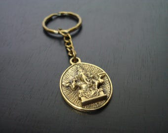 Gouden Ganesha Om-sleutelhanger // Ganesh-sleutelhanger // Yoga hindoe-sleutelhanger // Sleutelhangers, sleutelhanger, sleutelhanger, kousvuller
