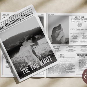 Puede incluir: Un periódico de bodas en blanco y negro titulado "The Wedding Times" con el titular "Anna & Jamie TIE THE KNOT". El periódico presenta fotos de la pareja y detalles sobre la fiesta de bodas y datos.