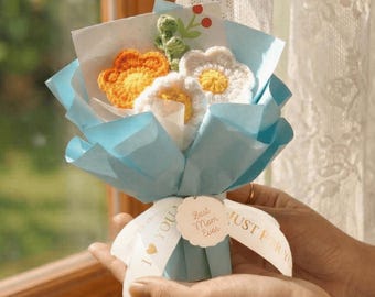 Personalized Crochet Daisy Bouquet Mother's Day Gift for Mom Hand Knitted April Birth Flower Aesthetic