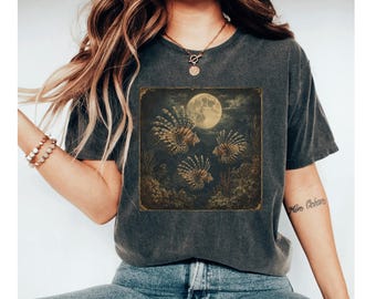 Lionfish Moon Shirt, Vintage Lionfish Tee, Ocean Shirt, Ocean Graphic Tee, Sea Lover Shirt, Diver Gift