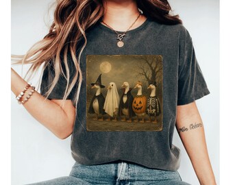 Vintage Halloween Goose Shirt, Funny Goose Halloween Tee, Spooky Duck Costume Shirt, Retro Fall Bird T-Shirt, Autumn Gift