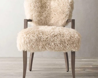 Fauteuil Kara Shaggy en coton : chaise d'appoint confortable avec structure en bois texturé