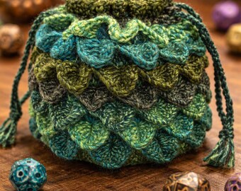 Dragon Scale Dice / Crystal Bag – Crochet DnD Dice Pouch, RPG Gaming Accessory, Fantasy Gift - Medium