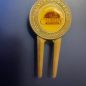 Cadbury Brass money clip, 1-1/2” X 3”