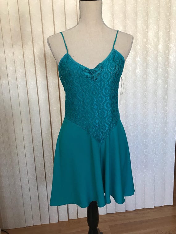 Val Mode Teal Teddy, Medium