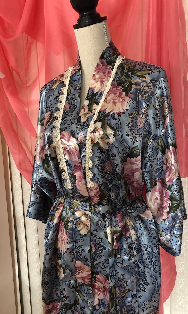 Expressions by California Dynasty Satin Robe Medium
