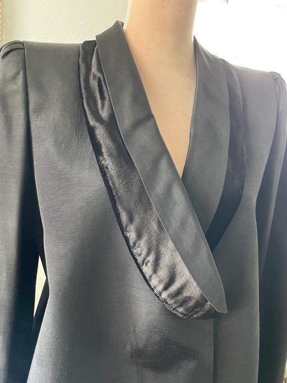 Ladies Tahari Tux Style Formal Jacket, size 13/14… - image 4