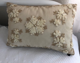 Pier 1 Pillow Covers 16”x16” Florals/Stripes Reversible Zippered 5 available Pier 1 Pillow Covers 16”x16” Florals/Stripes Reversible Zippered 5 available