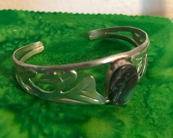 Silver tone bracelet made in Mexico