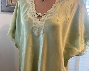 Amanda Stewart Satin Nightgown, 1X, appx 31” top back edge to bottom edge