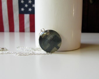 Benutzerdefinierte militärische Andenken Halskette Medium Anhänger / Armee / Luftwaffe / Küstenwache / Marine / Marine Corps