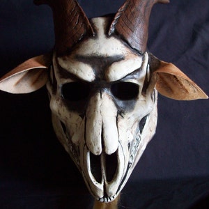 Goat skull Halloween mask image 3