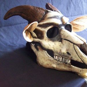 Goat skull Halloween mask image 1