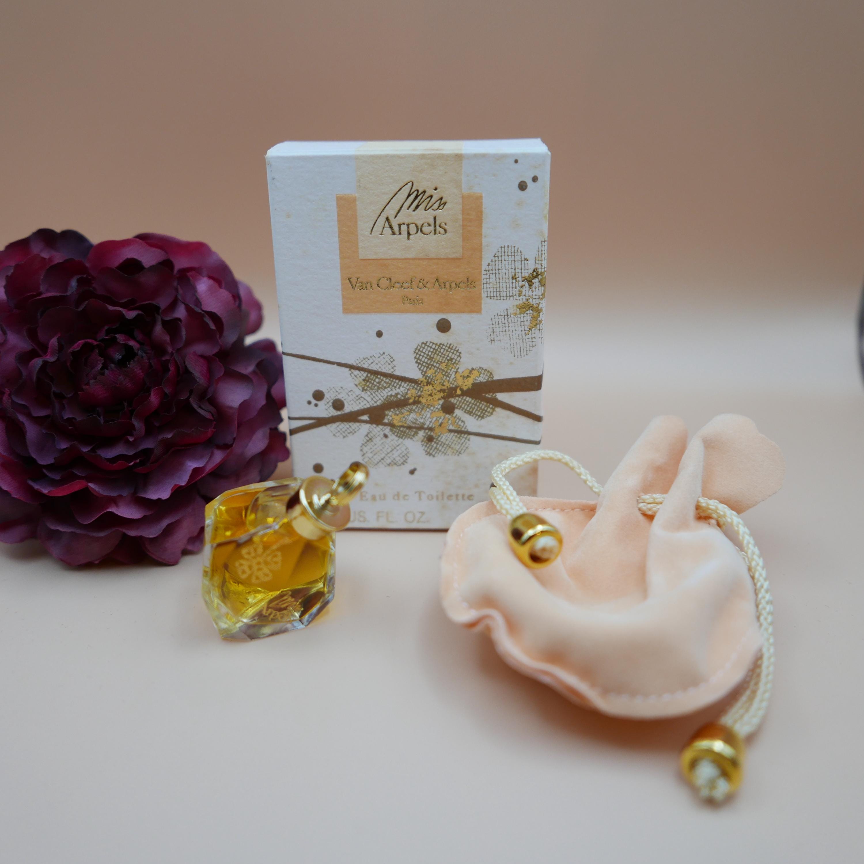 Van Cleef & Arpels ボックス　ブリザードフラワー　ポーチ Van Cleef & Arpels ボックス ブリザードフラワー ポーチ Precious
