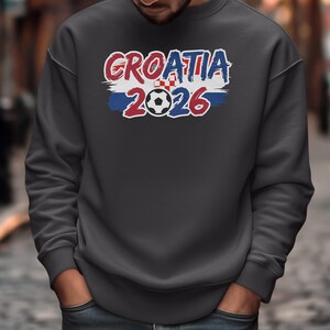 Croatia Flag Animated Tribute for Fans Graphic Tee, Soccer World Tournament Inspired Design, Football Supporters Sports Gift Unisex T-Shirt bild 10