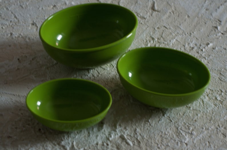 Hutzler Green Plastic Measuring Cupsbowl-oval-Set of 3