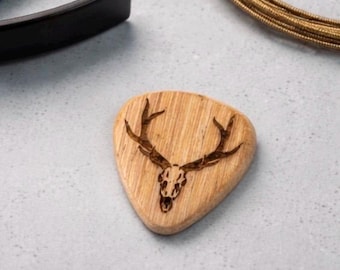 Plektrum aus Holz • Lasergravierte Hirsch Schädel, rustikale Musiker Zubehör