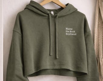 Sudadera Romantasy, Sudadera BookTok, Sudadera Fantasy Reader – Sudadera verde – Book Boyfriend – Regalo para amantes de los libros