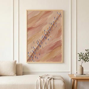 Impressão abstrata em aquarela de uma multidão caminhando, arte em tons terrosos representando o movimento das pessoas, decoração de parede única com fluxo humano. imagem 7