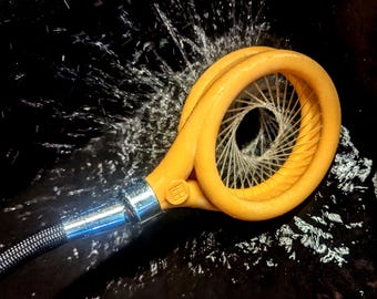 TILULILU XXL Massaggiatore per doccia – Accessorio stimolatore d'acqua a doppia spirale di grandi dimensioni