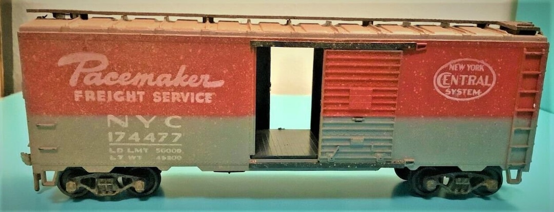 Ho Scale Pacemaker HO Scale Pacemaker Freight Service Sliding Door Boxcar New York as is ...