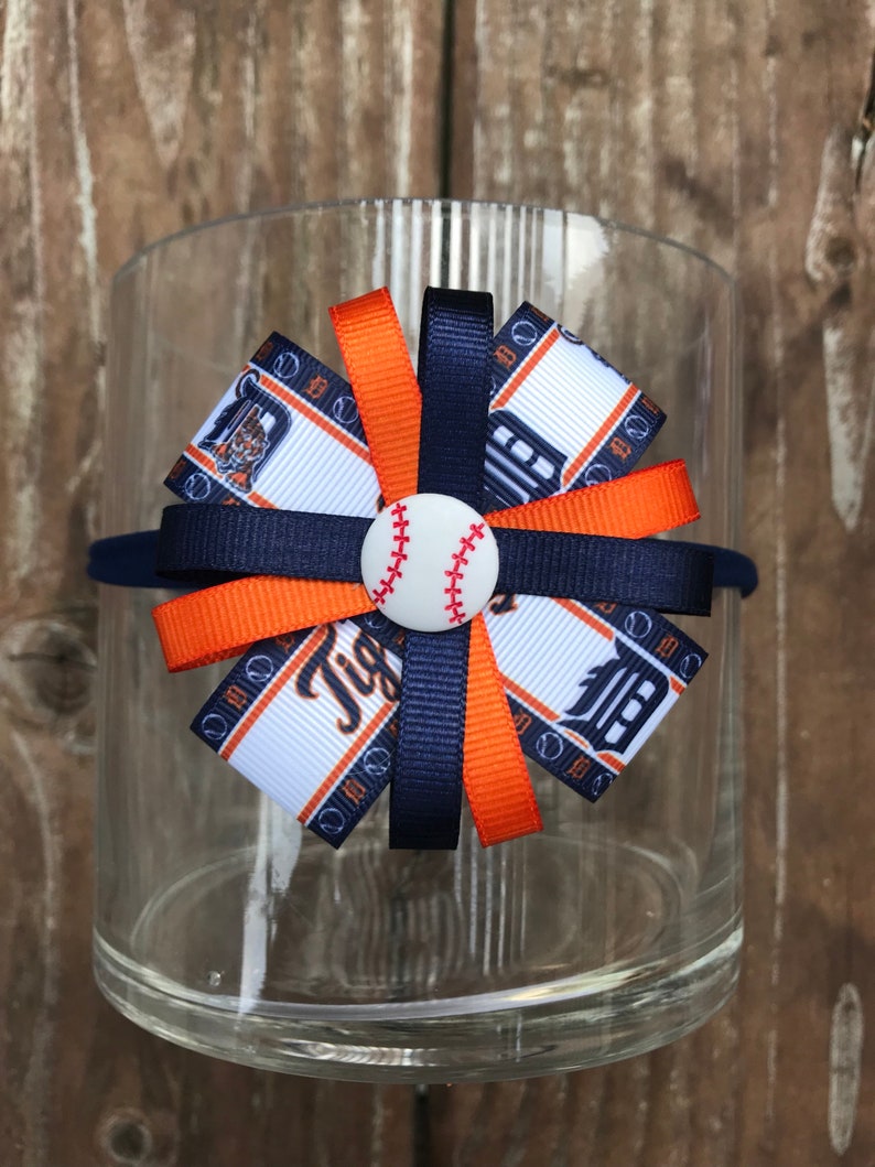 Tigers Bow Crew main image 0