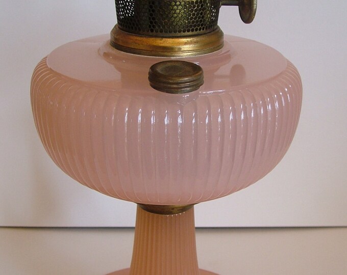 Antique Aladdin Kerosene Moonstone Lamp Etsy