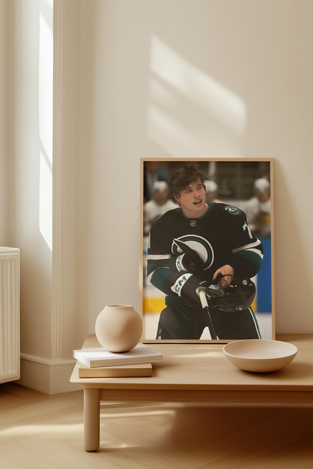Arte mural de Macklin Celebrini / Póster icónico de los Sharks de la
