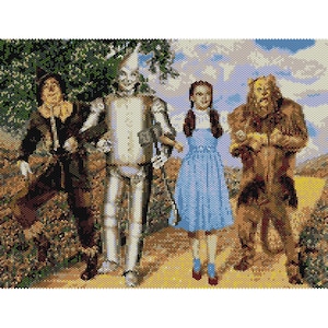 Puede incluir: Un grupo de cuatro personajes de El Mago de Oz: Dorothy con un vestido azul, el Espantapájaros con un traje marrón, el Hombre de Hojalata con un traje plateado y el León Cobarde con un abrigo de piel marrón. Están de pie en un camino de ladrillos amarillos.