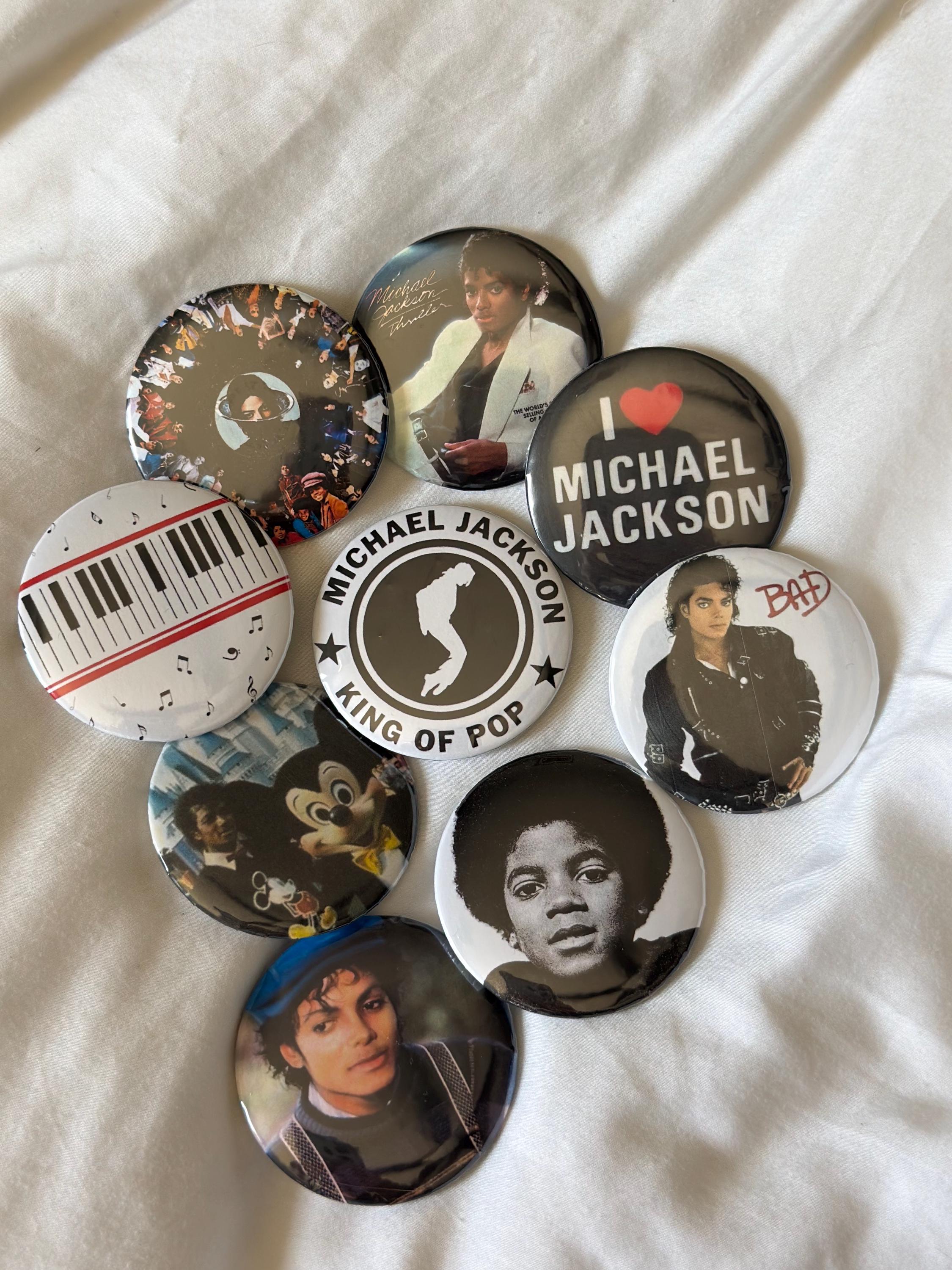 Michael Jackson Button Pin | King of Pop Collectible | MJ Fan