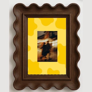 Fotolijst met koeprint | Gele leuke rand | Zelfgemaakte foto toevoegen (digitale download)