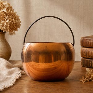 Vintage Solid Copper Cachepot with Swing Handle | Small Handled Copper Bowl | Rustic Farmhouse Decor