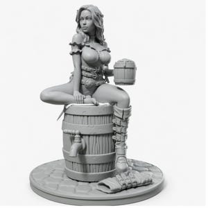 Peut inclure: Figurine grise d'une femme en tenue fantastique, assise sur un tonneau en bois et tenant une chope en bois. La figurine est détaillée avec un corset, des bottes et une base décorative.