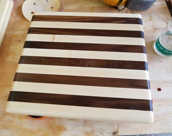 Hardwood Cutting Board with Maple and Walnut