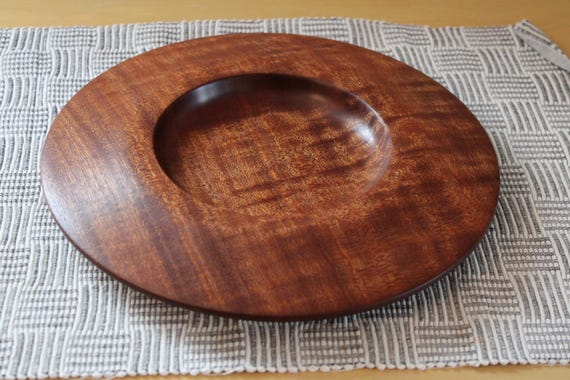 Platter made of quilted Sapele hardwood