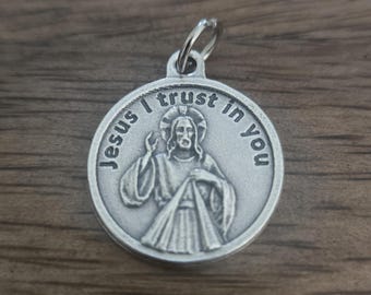 Italian Made 3/4 Divine Mercy Medal with prayer.
