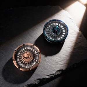 Mechanical D20 Spinner Coin - Metal Roulette Randomizer for DND - Antique Bronze & Blue EDC Fidget Toy - Unique Gamer Gift for DM Geeks