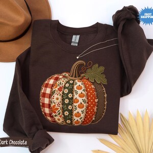 Patchwork Pumpkin Sweatshirt, Pumpkin Season Sweatshirt, Fall Pumpkin Pattern Sweater, Cute Autumn Harvest Sweater, Womens Fall Crewneck
