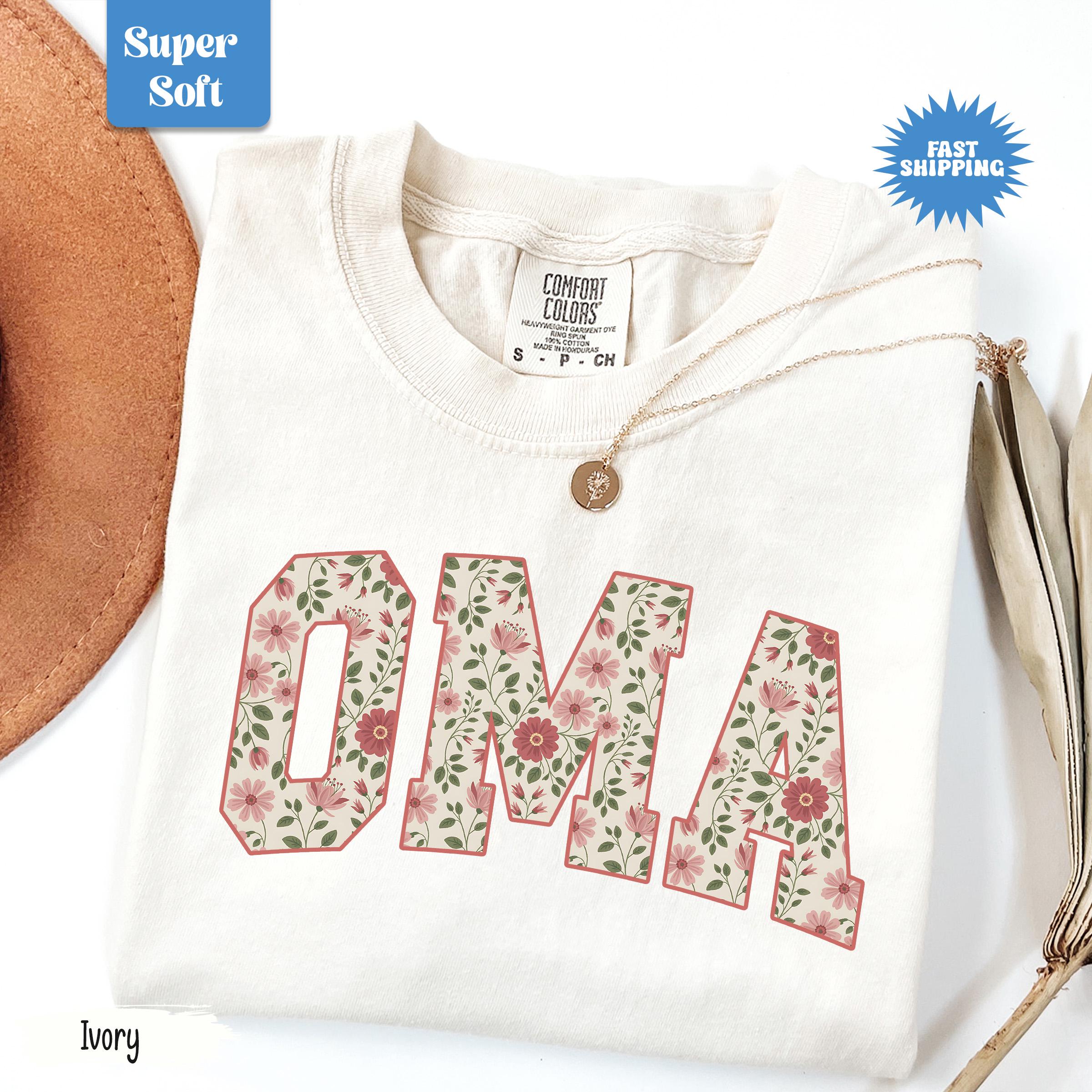 Comfort Colors Oma Shirt, Floral Oma Tshirt, Mother's Day Gift, Trendy Grandma T-shirt, New Grandma Gift, Pregnancy Reveal Gift for New Oma