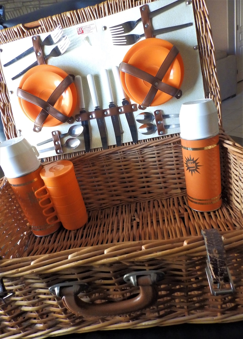 1960s Optima Picnic Set for 4 in Wicker Basket Orange Components Excellent Condition Made in England Complete and Ready to Use!