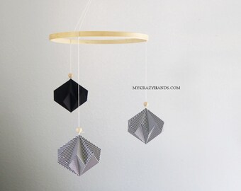 Φ 8" geometric origami baby mobile | montessori inspired mobile ||| origami nursery decor -black & stripes diamonds
